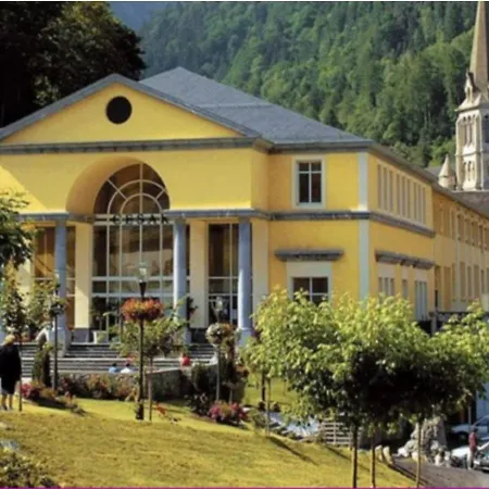 Chalet Mitoyen 3 Chambres, Terrasse, Proche Centre Cauterets, Navette Gratuite - Fr-1-401-254 *